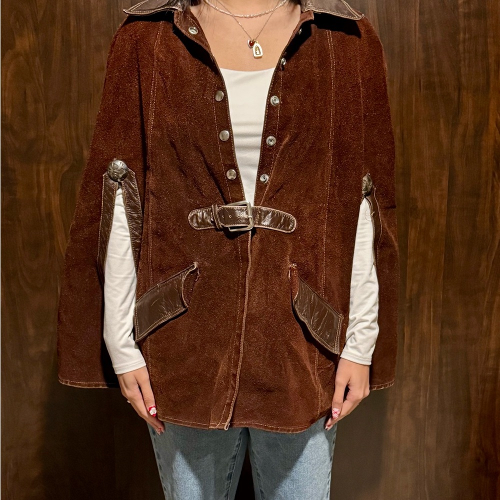 ✨ Vintage Suede MOD Era Cape Poncho – 1960s/1970s ✨ - Picture 2 of 12